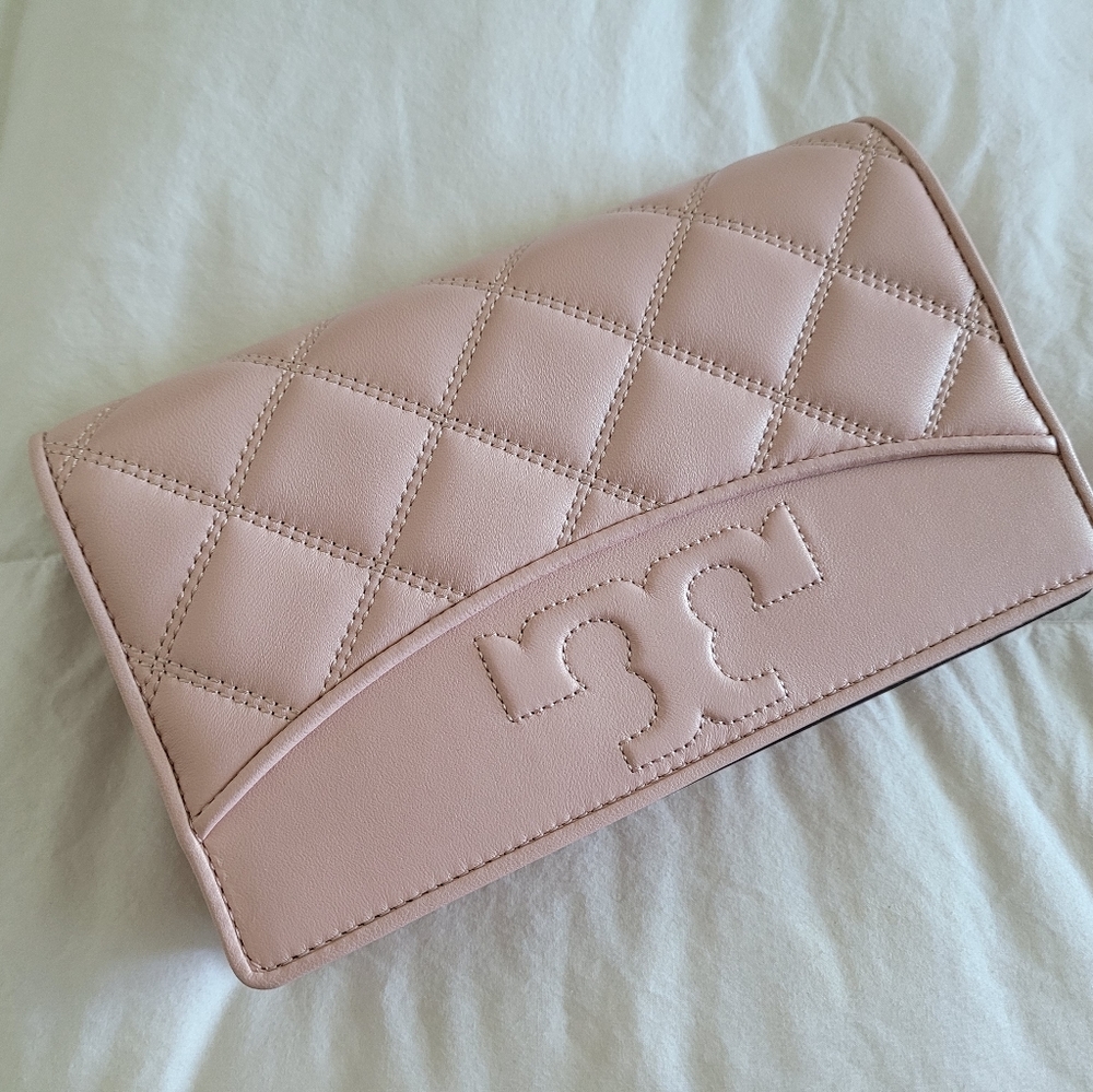 Tory Burch Savannah Chain Flat Wallet Pink Purse